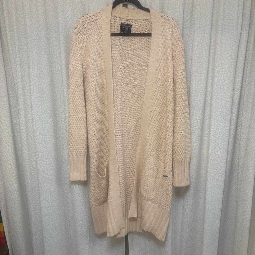 Abercrombie & Fitch Women's Beige Knit Cardigan